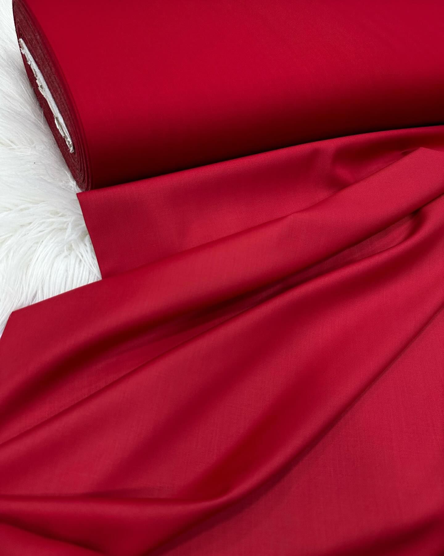Red lana #1 .      Selling by per trouser.