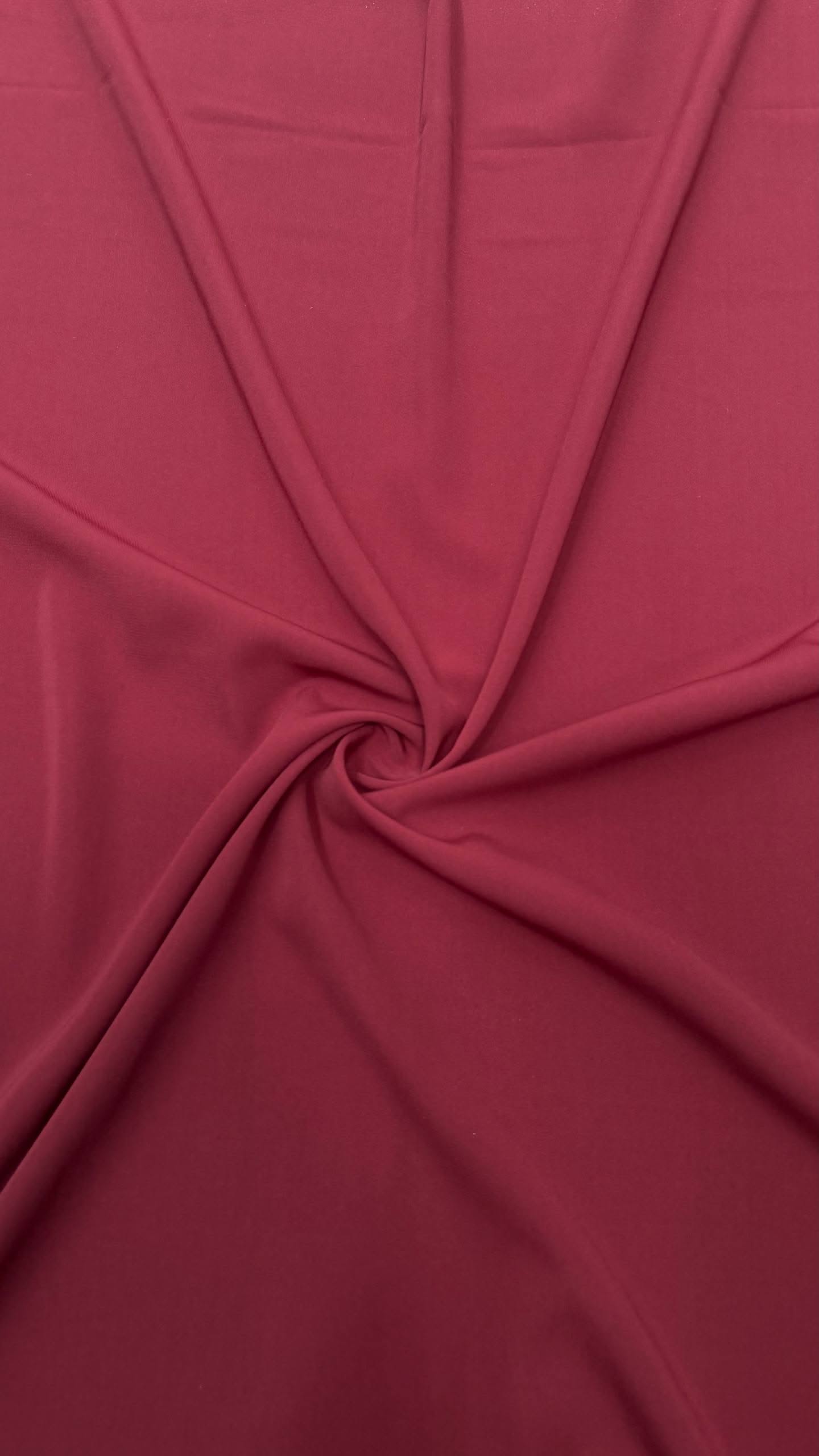 Solide maroon crepe